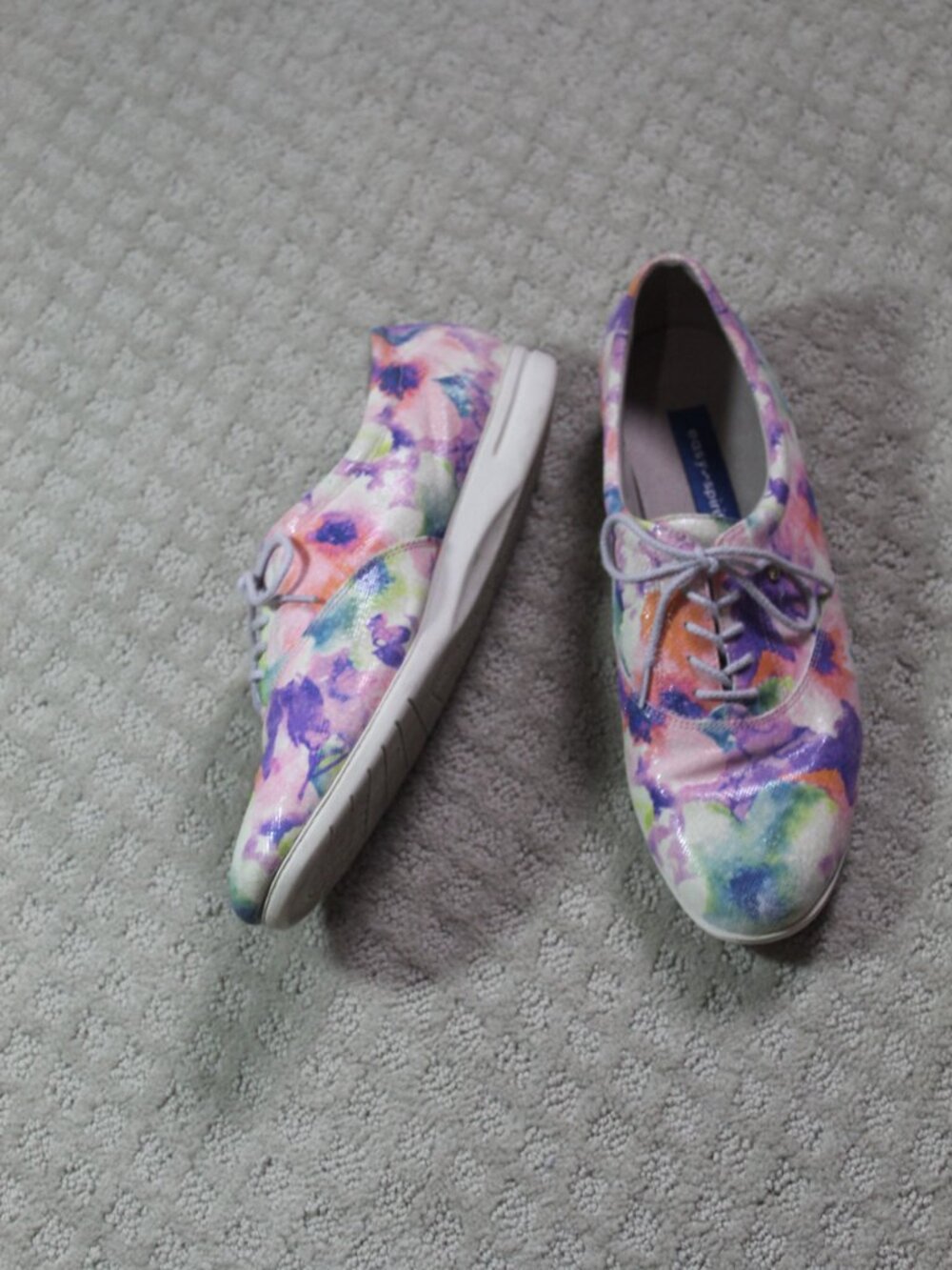 Easy Spirit Size 12 Purple Pink Floral Leather Low Top Lace Up Sneaker